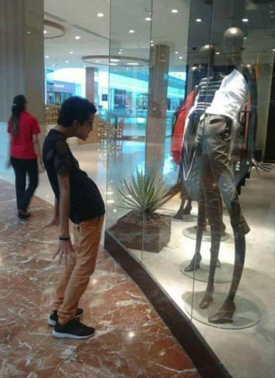 Buraya çok absürt ya da komik bir fotoğraf atar mısınız?