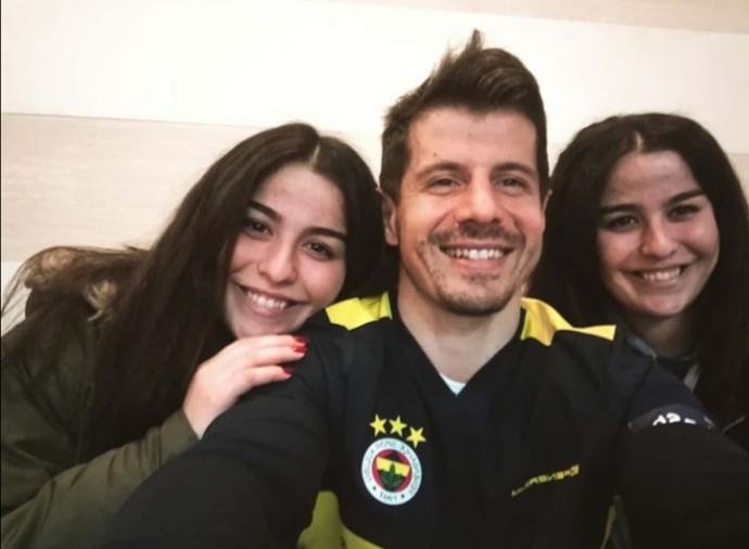 Emre Belözoğlunun kardeşleri mi varmış?