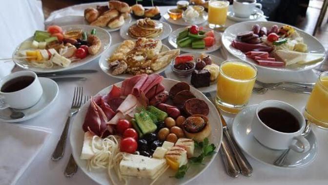 Pazar kahvaltısında senin için sofrada mutlaka ne olmalı?