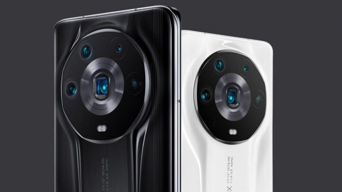 Kamerası iyi olan telefon önerileri verir misiniz?