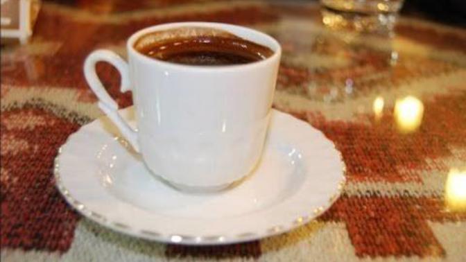 "Bir fincan kahve'nin kırk yıl hatırı var derler", sizce günümüz de kahveler mi bozuk, yoksa dostluklar mı?