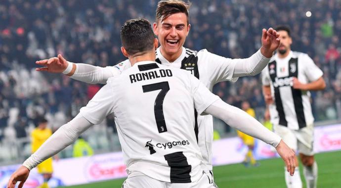 Kisstiano - Dybala ve Ronaldo öpüştü! Neler oluyor?
