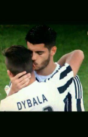 Kisstiano - Dybala ve Ronaldo öpüştü! Neler oluyor?