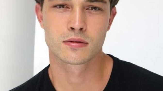 Bir kadının yanına baby face erkek mi, sakallı erkek mi yakışır?