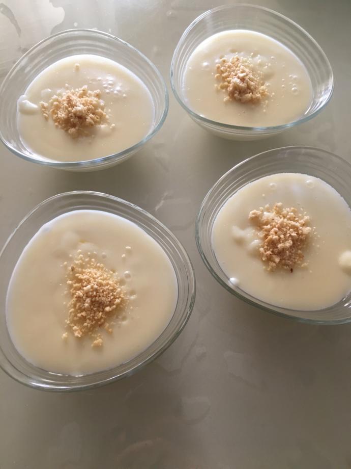 Damla sakızlı muhallebi sever misiniz?