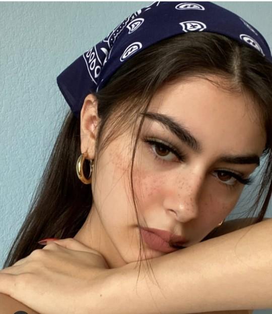 Instagram kızı olmak için ne yapılmalı?