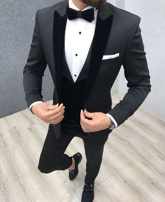 Siyah takım üstüne hangi renk papyon?