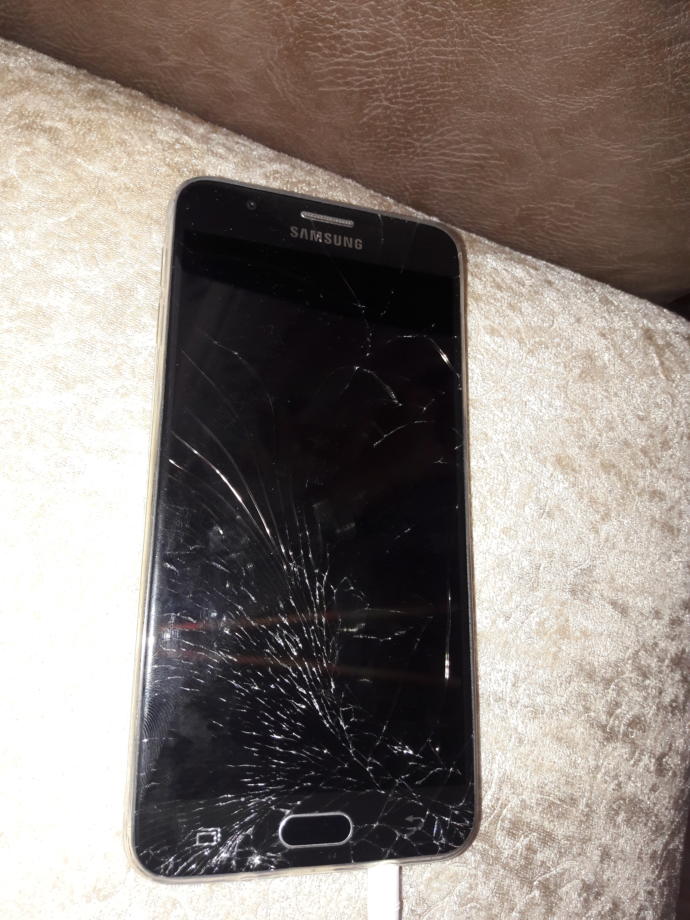 Telefon ekranı değişimi?