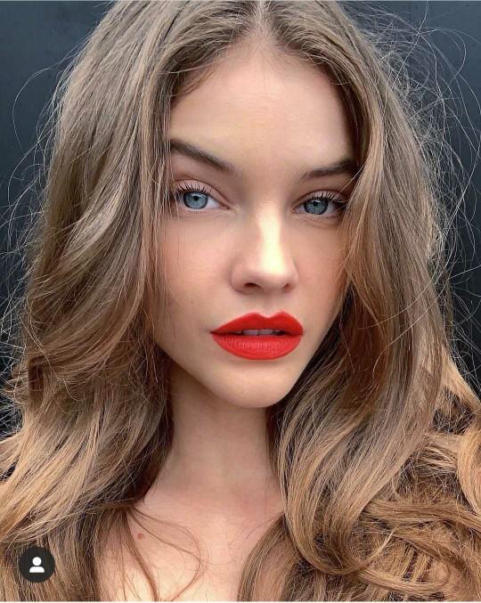 Beyler bir dilek hakkınız var,1 milyon lira mı yoksa Barbara Palvin ile evlenmek mi?