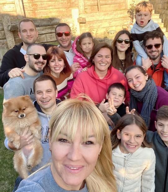 Pınar Altuğun yeni saç stilini nasıl buldunuz?