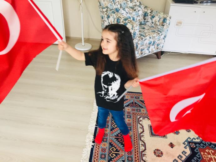 23 Nisan'da çocuk kalbinizden öperiz! Mahallenizdeki 23  Nisan  coşkusunu paylaşmaya hazır mısınız? 🎈