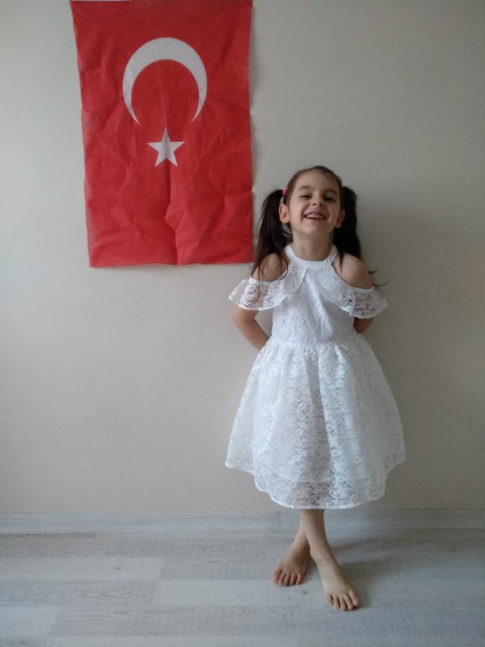 23 Nisan'da çocuk kalbinizden öperiz! Mahallenizdeki 23  Nisan  coşkusunu paylaşmaya hazır mısınız? 🎈