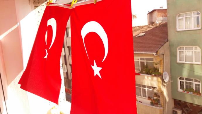 23 Nisan'da çocuk kalbinizden öperiz! Mahallenizdeki 23  Nisan  coşkusunu paylaşmaya hazır mısınız? 🎈