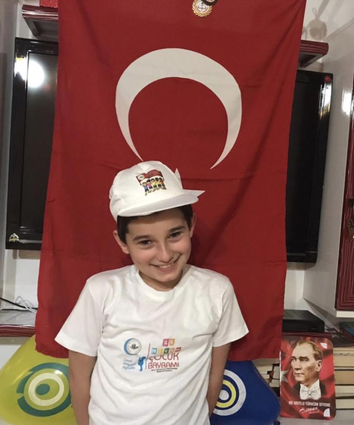23 Nisan'da çocuk kalbinizden öperiz! Mahallenizdeki 23  Nisan  coşkusunu paylaşmaya hazır mısınız? 🎈