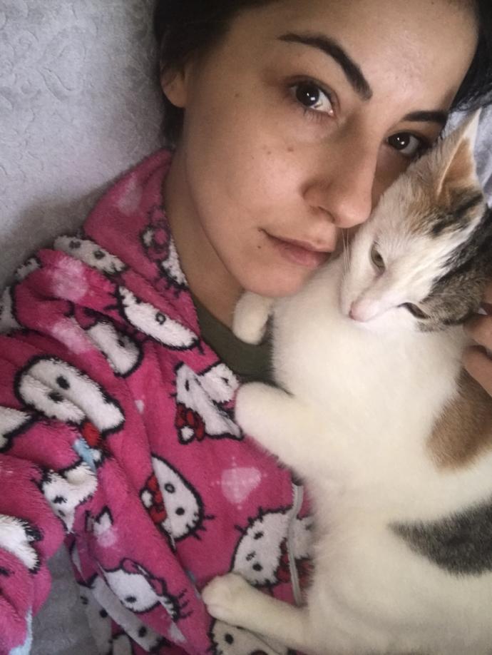 Dünya Kedi Günü kutlu olsun! Benimle kedi resimleri paylaşmak ister misiniz?