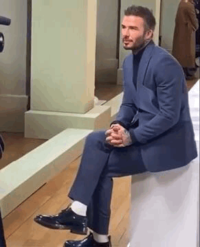 Laci takımın altına beyaz çorap giyen David Beckham’a ne demek istersin?