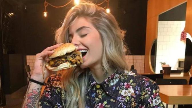 Et burger mi yoksa tavuk burger mi seversiniz?