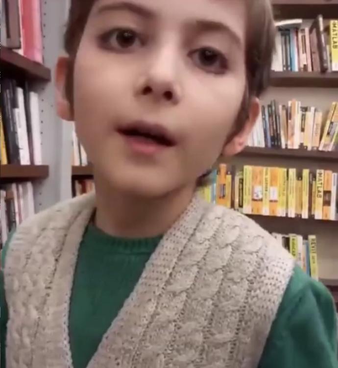 Sözde 5 ay boyunca 250 kitap okuyan Atakan Kayalar ile ilgili düşünceleriniz neler?