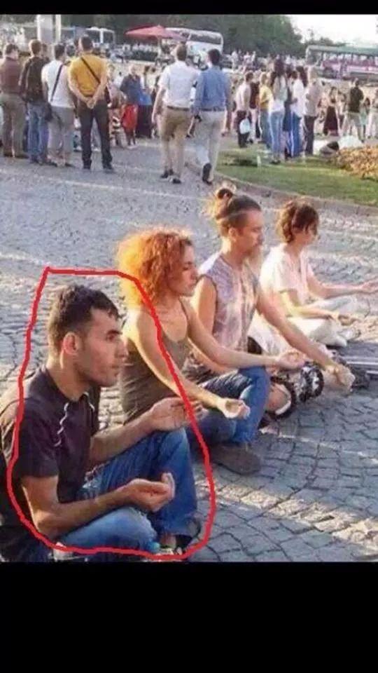 Şu anki modunu bir emoji veya görsel ile anlatır mısın?