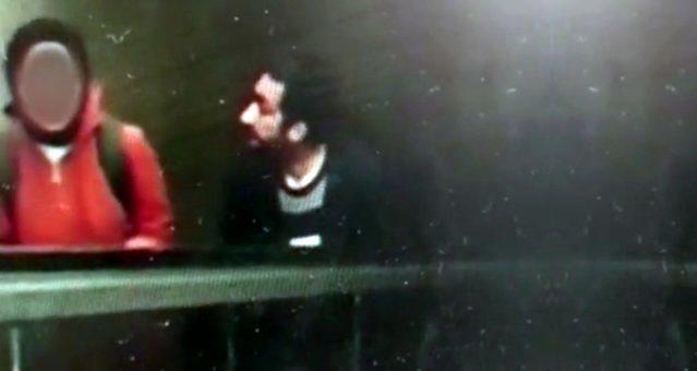 Yürüyen merdivende genç kızın arkasına geçti ve masturbasyon yaptı! Bu sapıkların kökü kurumayacak mı?