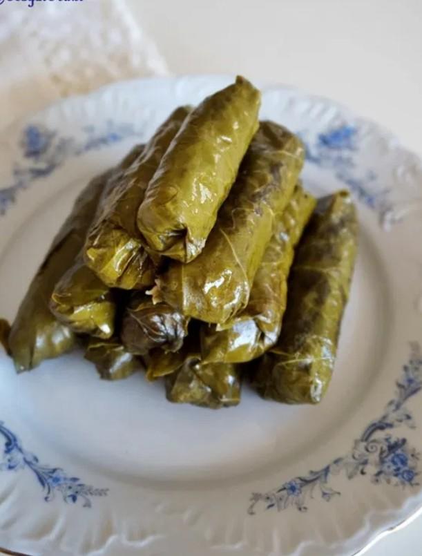 Zeytinyağlı Sarmanın Yanına En Efsane Hangi Lezzet Gider?