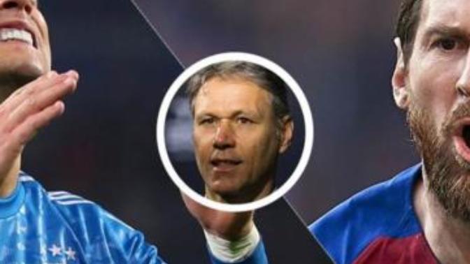 Van Basten Ronaldo'nun Messi'den daha iyi olduğunu düşünenlerin futboldan anlamadığını söyledi! Ne düşünüyorsunuz?