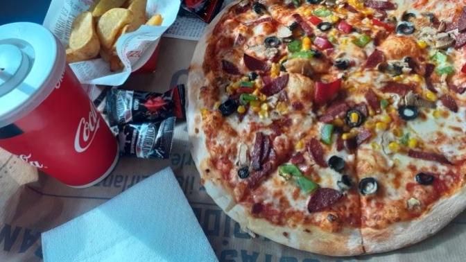 Pizza sever misiniz?