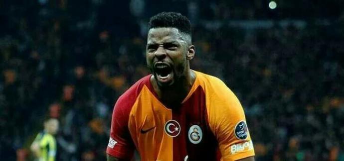 Hangi futbolcunun görev adamı olduğunu düşünüyorsunuz?