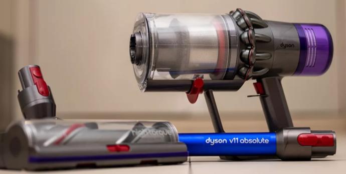 Dyson V11
