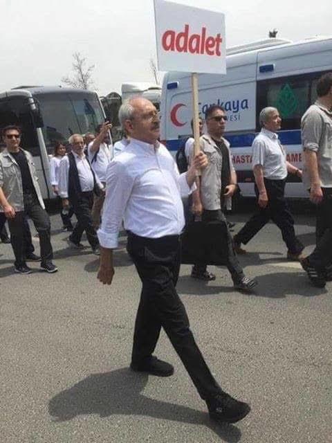 Kemal Kılıçdaroğlunu karizmatik buluyor musunuz?