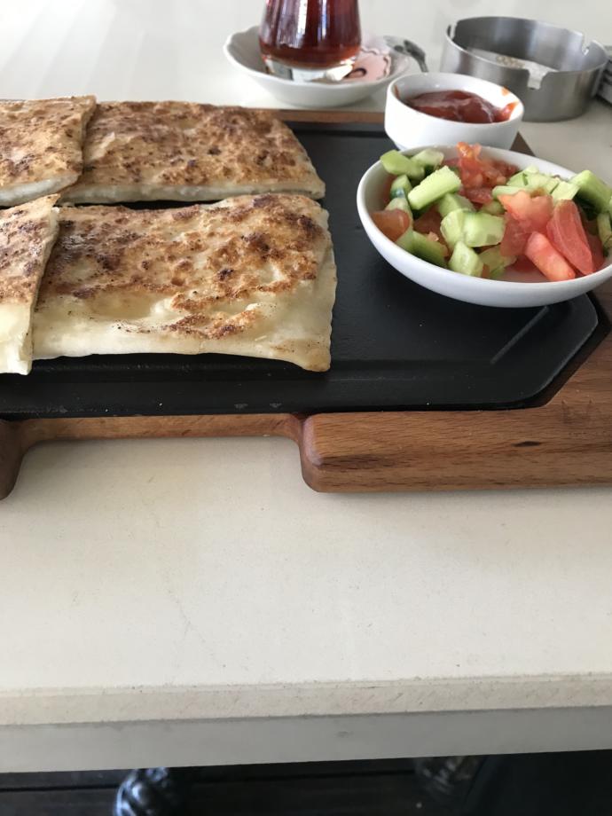 Gözlemenin Yanında En İyi Ne Gider?