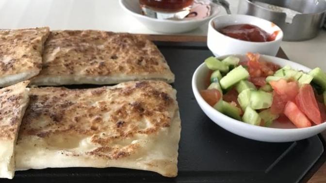 Gözlemenin Yanında En İyi Ne Gider?