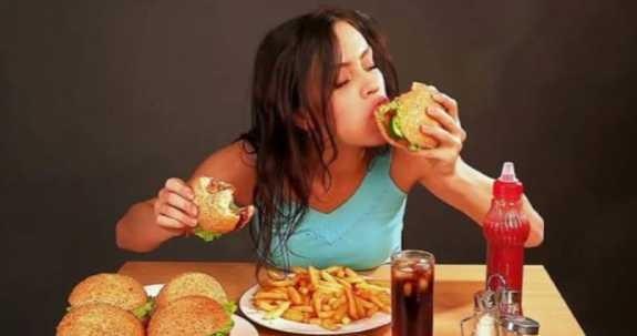 Mutluyken mi yoksa mutsuzken mi daha çok yemek yersiniz?