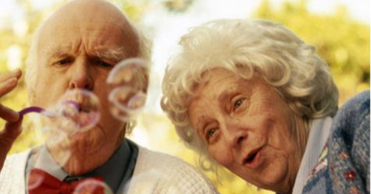 Senin için gerçek yaş mı hissedilen yaş mı önemli? KizlarSoruyor