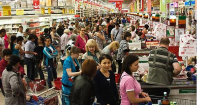 Koronavir�s�� duyanlar marketlere ak�n etti! Sence hakl� bir tepki mi?