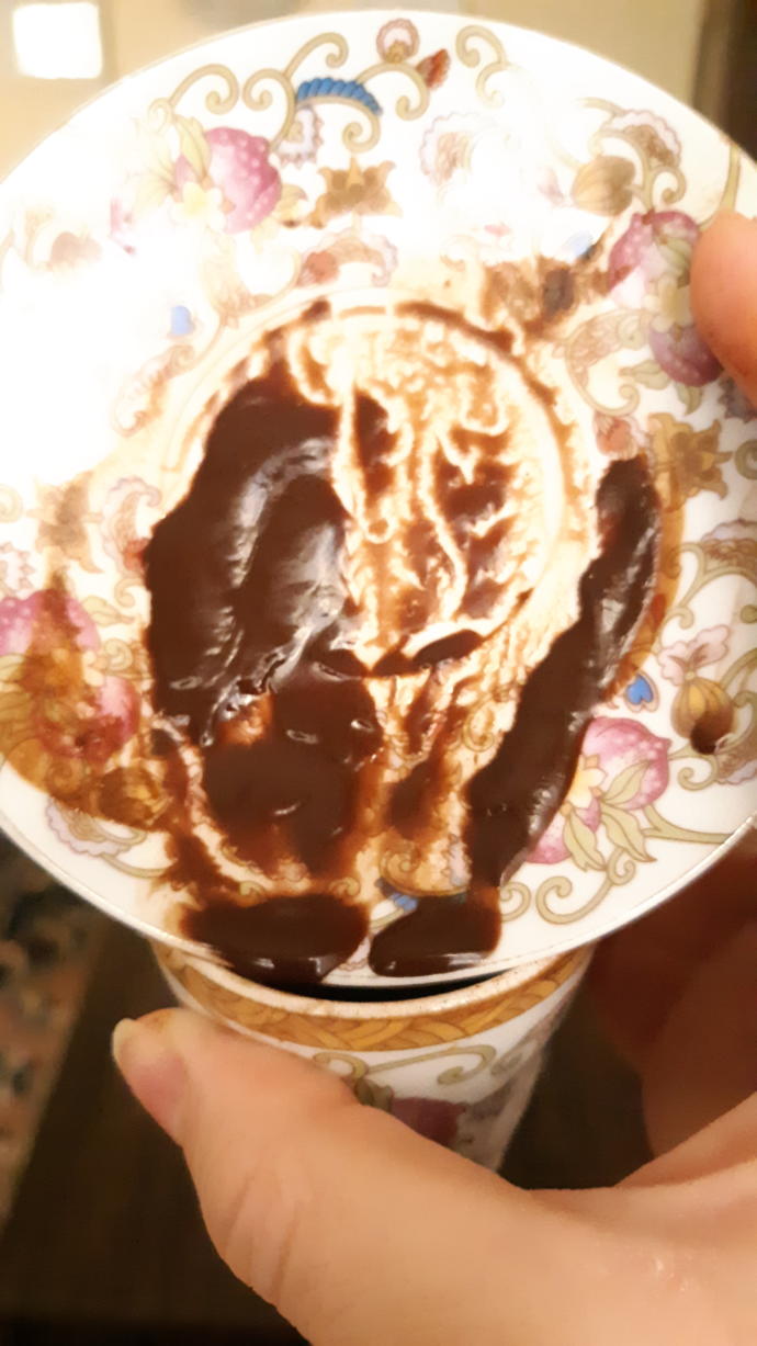 Kahve falınızın resimlerini gönderin uzman yorumcumuz yorumlasın. Kahve