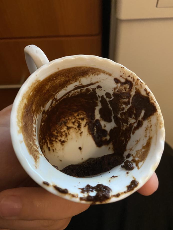 Kahve falınızın resimlerini gönderin uzman yorumcumuz yorumlasın. Kahve falında seni neler bekliyor öğrenmek için sorun ne KScan?