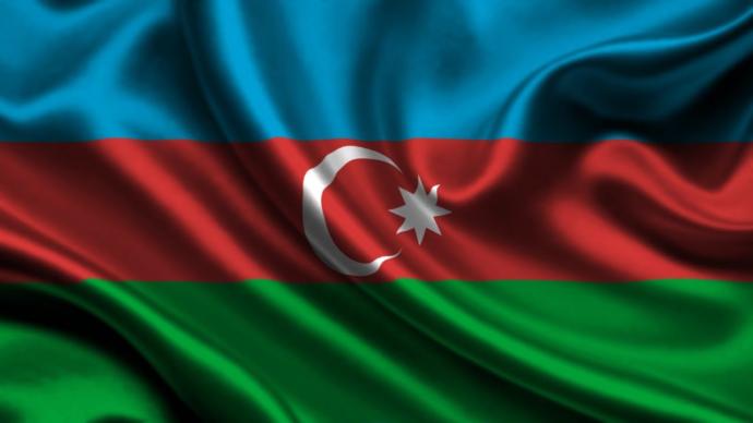 Biz Türksek Azerbaycanlılar ne? Onlar Türkse biz neyiz? Bütün Turan halkının sanatçı genlerini siz mi topladınız oğlum?