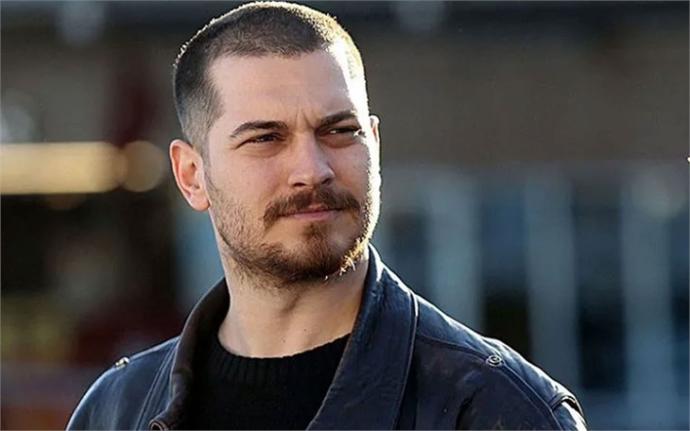 Çağatay ulusoy yakışıklı mı?