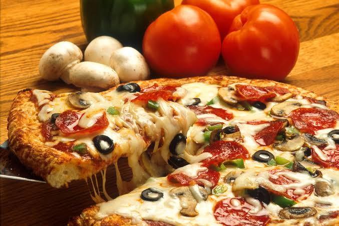 Pizzami lahmacun mu?