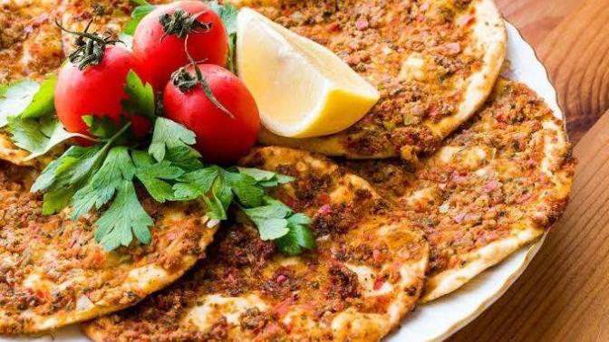 Pizzami lahmacun mu?