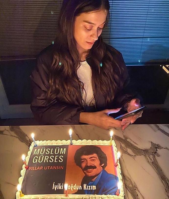 Bana böyle doğum günü pastası yaptırcak insanları nereden bulurum?