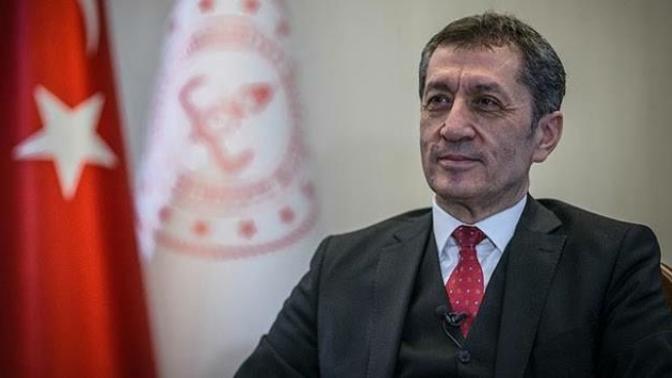 Milli Eğitim Bakanı Ziya Selçuk hakkında ne düşünüyorsunuz?