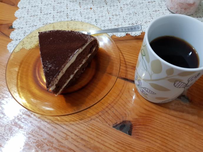 Komşu kızı bunu getirdi ne yapıpta geri vermeli tabağı?