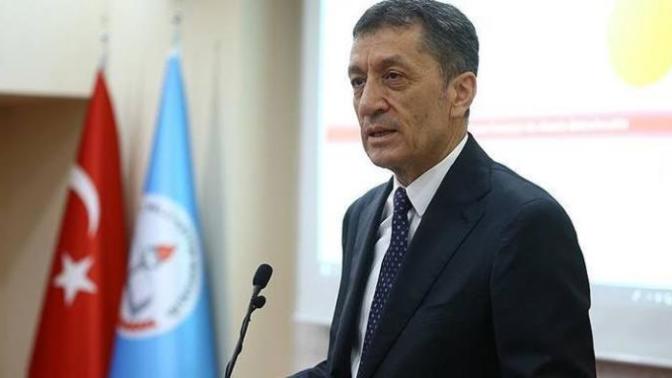 Okula verilen ara uzatıldı! Yazın okula gitmek zorunda kalır mıyız?