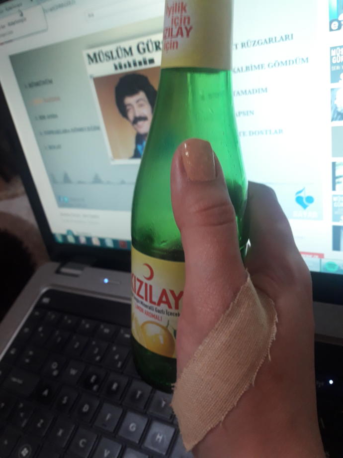 Sarhoşken konuşkan mısın, hüzünlü mü tahmin etmemi ister misin?
