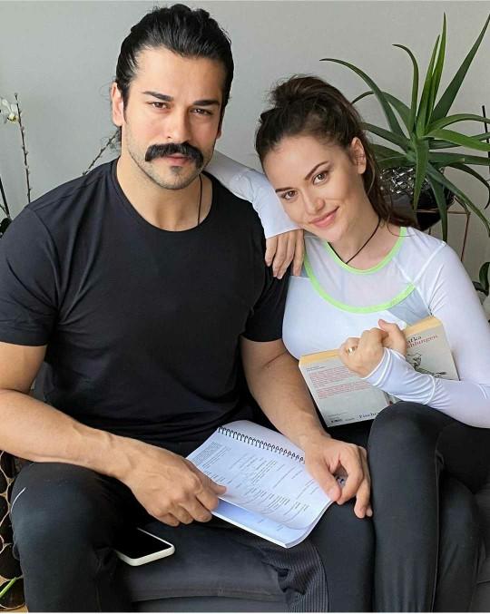Fahriye Evcen sizce nasıl?