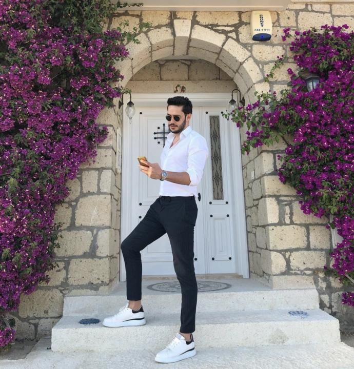 Kadınlar/Erkekler nasıl giyinmeli?