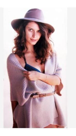 Hazal kaya mı Beren saat mi?