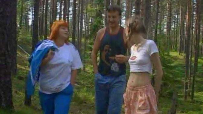 Biraz acik secik, guzel sevisme sahneleri olan, sevdiginiz e rotik film onerebilir misiniz?